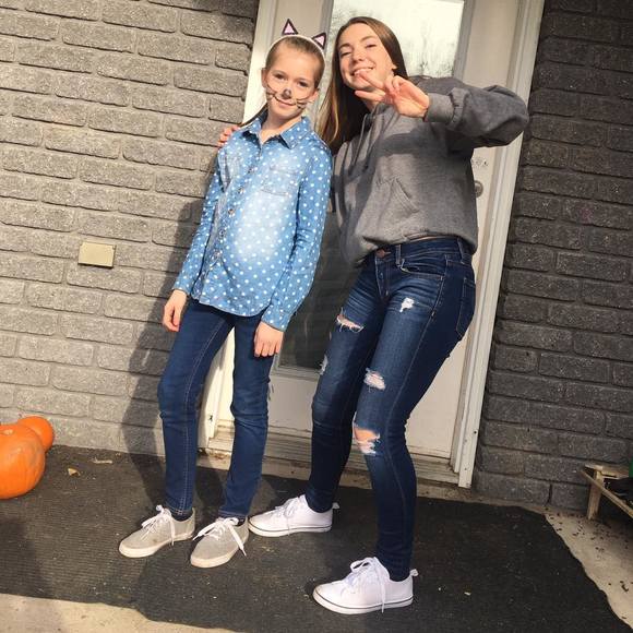 Meet your Posher, Annalise - Picture 1 of 1